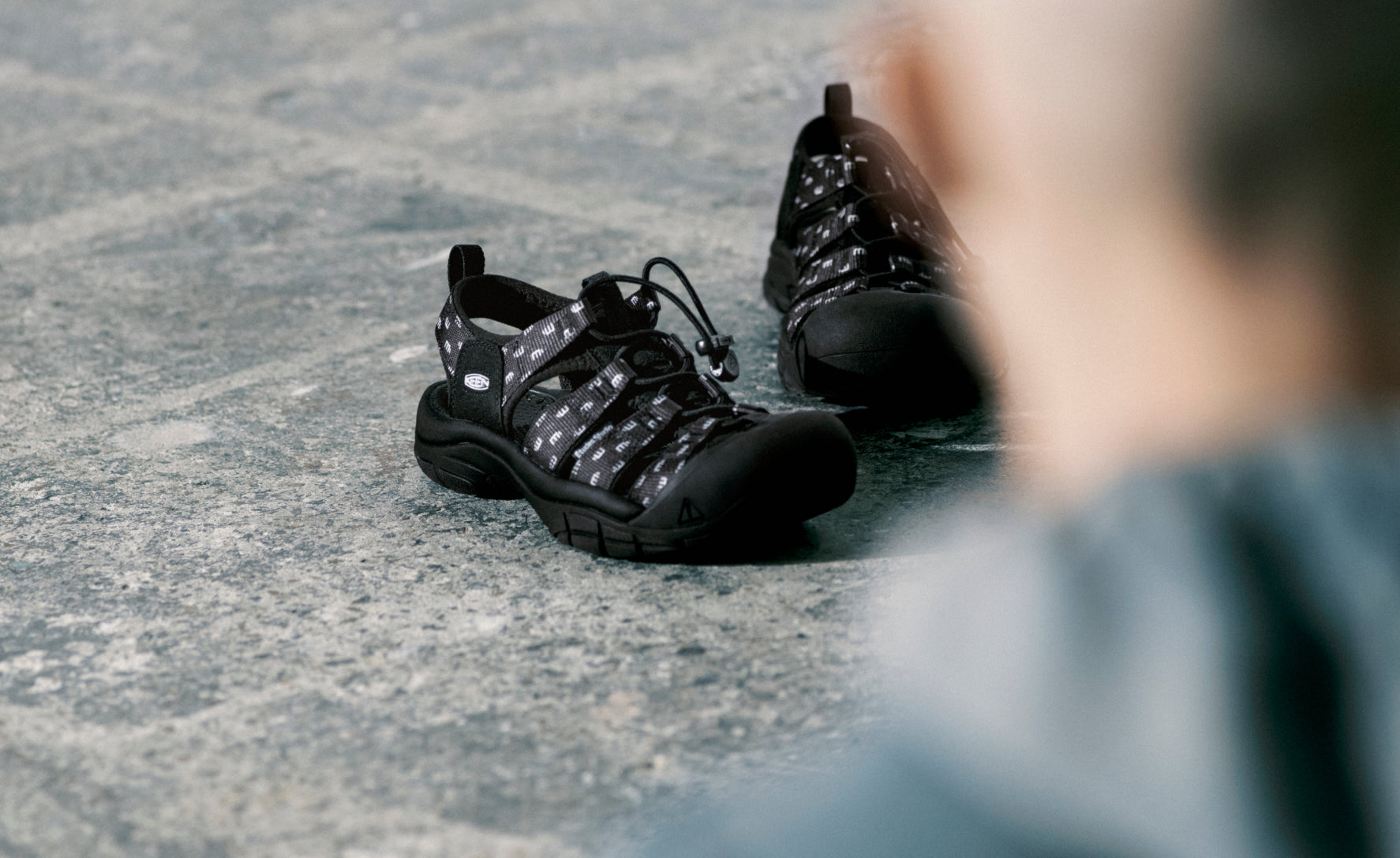 Men's Newport Retro Sandal x Études Studio | Etudes Black - Image 7